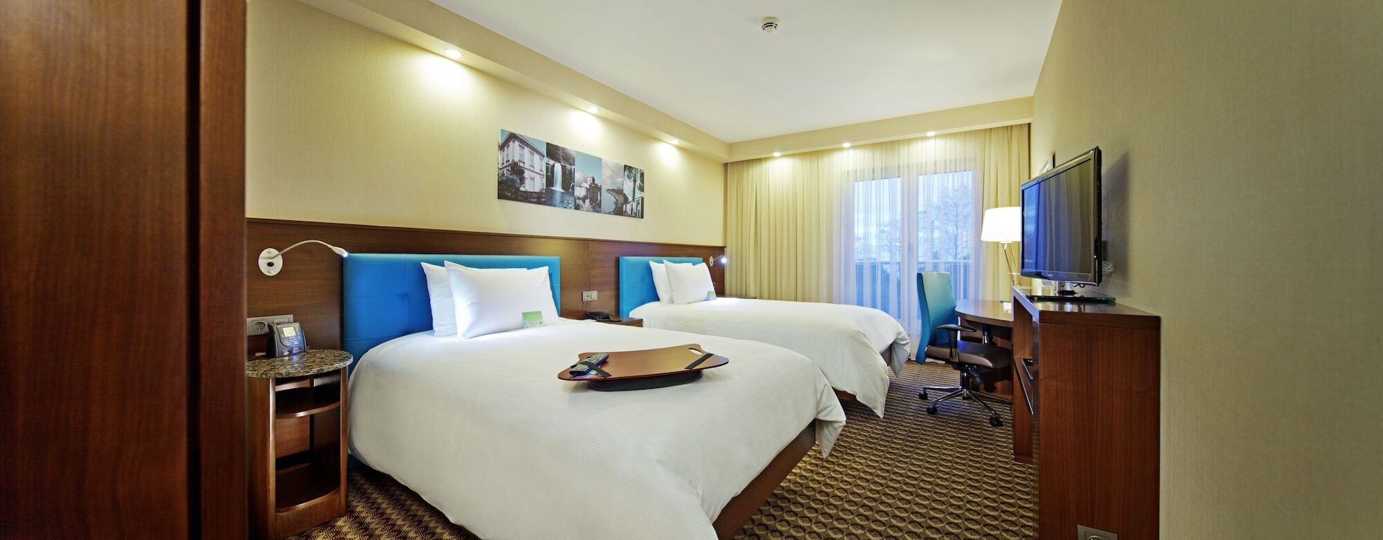 Hampton By Hilton Готель