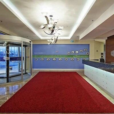 Hampton By Hilton מלון 3*